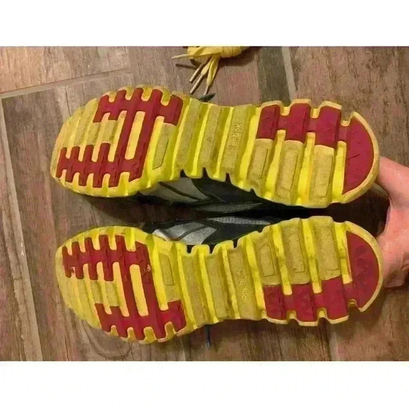 RETIRED REEBOK Sneaker - Picture 4 of 6